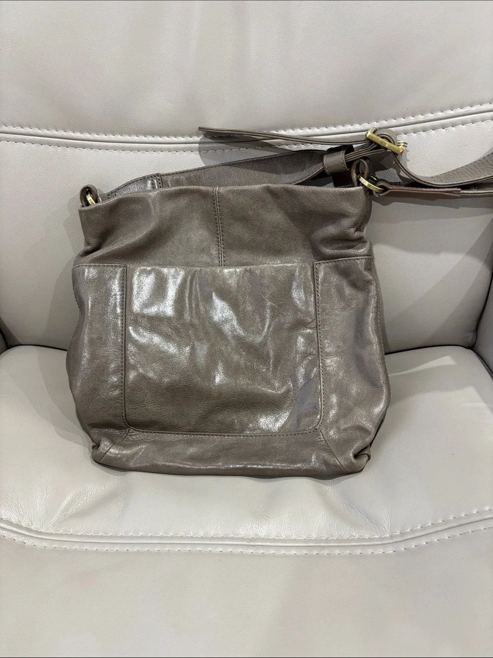 Hobo International Crossbody bag in Taupe